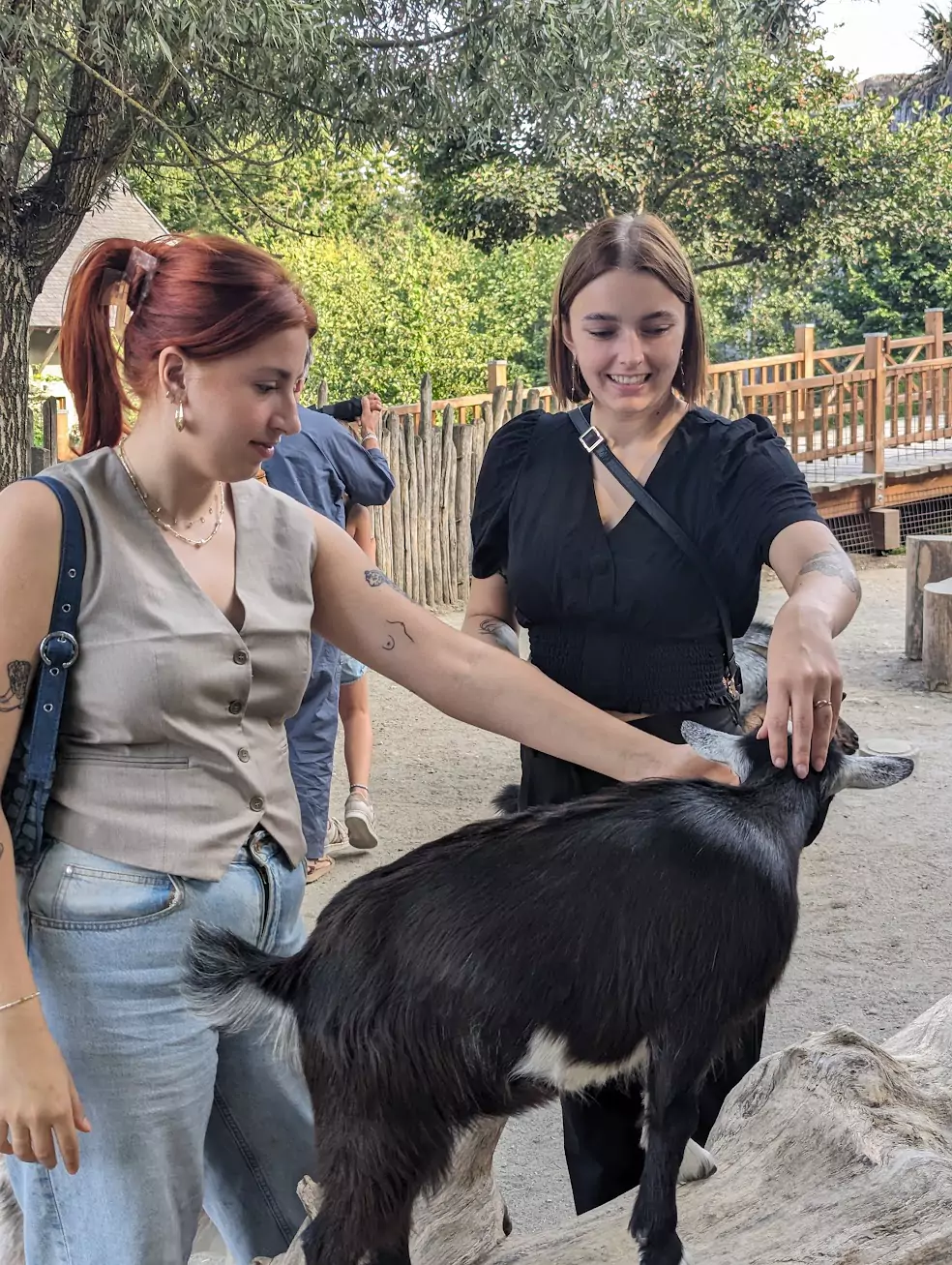 Sofie og Maise i zoo